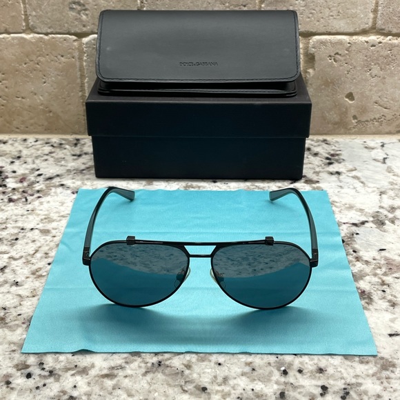 Gently Used Authentic Dolce & Gabbana Sunglasses BLACK colored - Picture 2 of 13